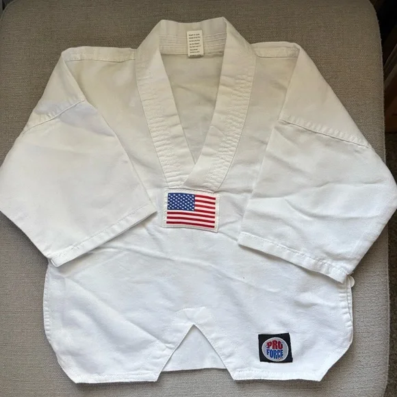 Pro Force Taekwondo Uniform - Picture 3 of 6
